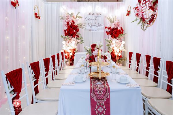 🌸 Trang Trí Gia Tiên – Nghệ Thuật Giữ Gìn Nét Đẹp Truyền Thống Trong Ngày Cưới