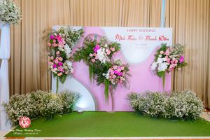 Backdrop Hoa Lụa Thảm Cỏ Xanh 
